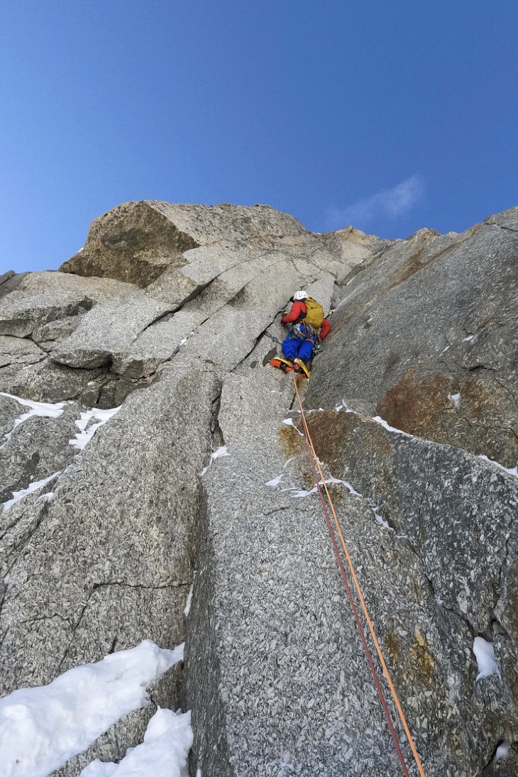 Symon Welfringer on Ecaille Epique on the North Face of Les Droites. Photo: Silvan Schüpbach