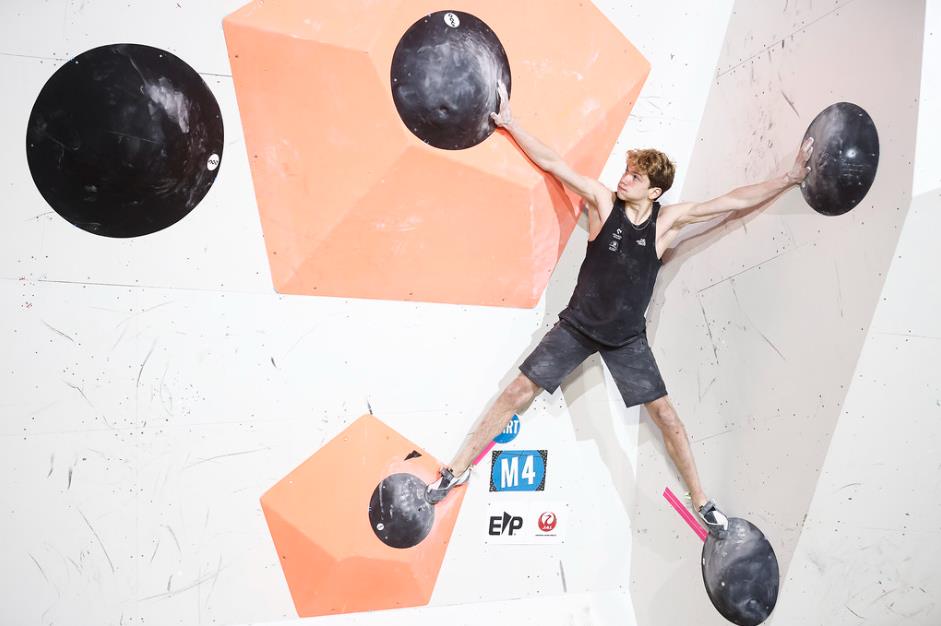 Mejdi Schalck not doing M4 but winning his second ever IFSC Gold in Hachioji. Photo: Dimitris Tosidis/IFSC.