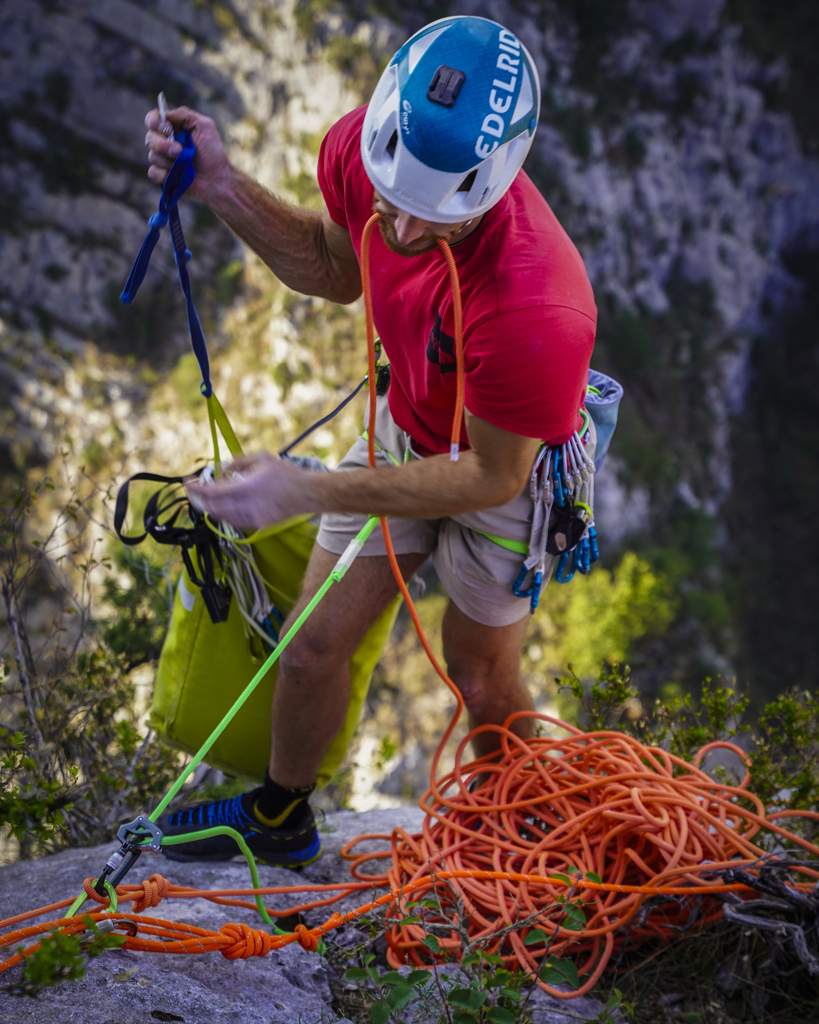 Siebe Vanhee rope-soling on Une Jolie Fleur dans un Peaux de Vache. Photo: Jean-Elie Lugon