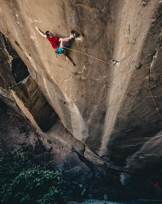 Adam Ondra on Bon Voyage. Photo: @pet.phot