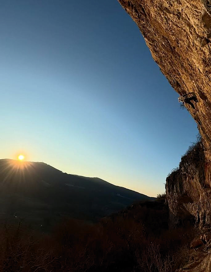 Janja Garnbret on-sighting Popolni mrk F8c at Mišja peč. Photo: Janja Garnbret Collection/Instagram