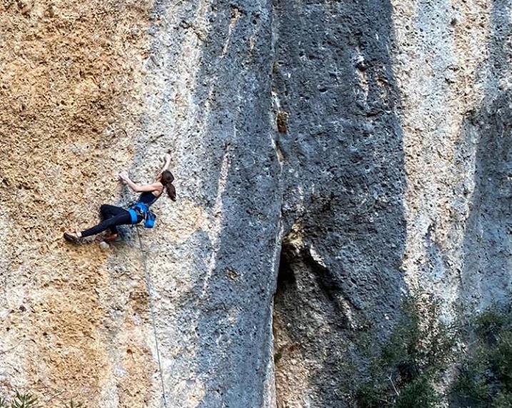 Laura Rogora on-sighting L-mens (F8b+)