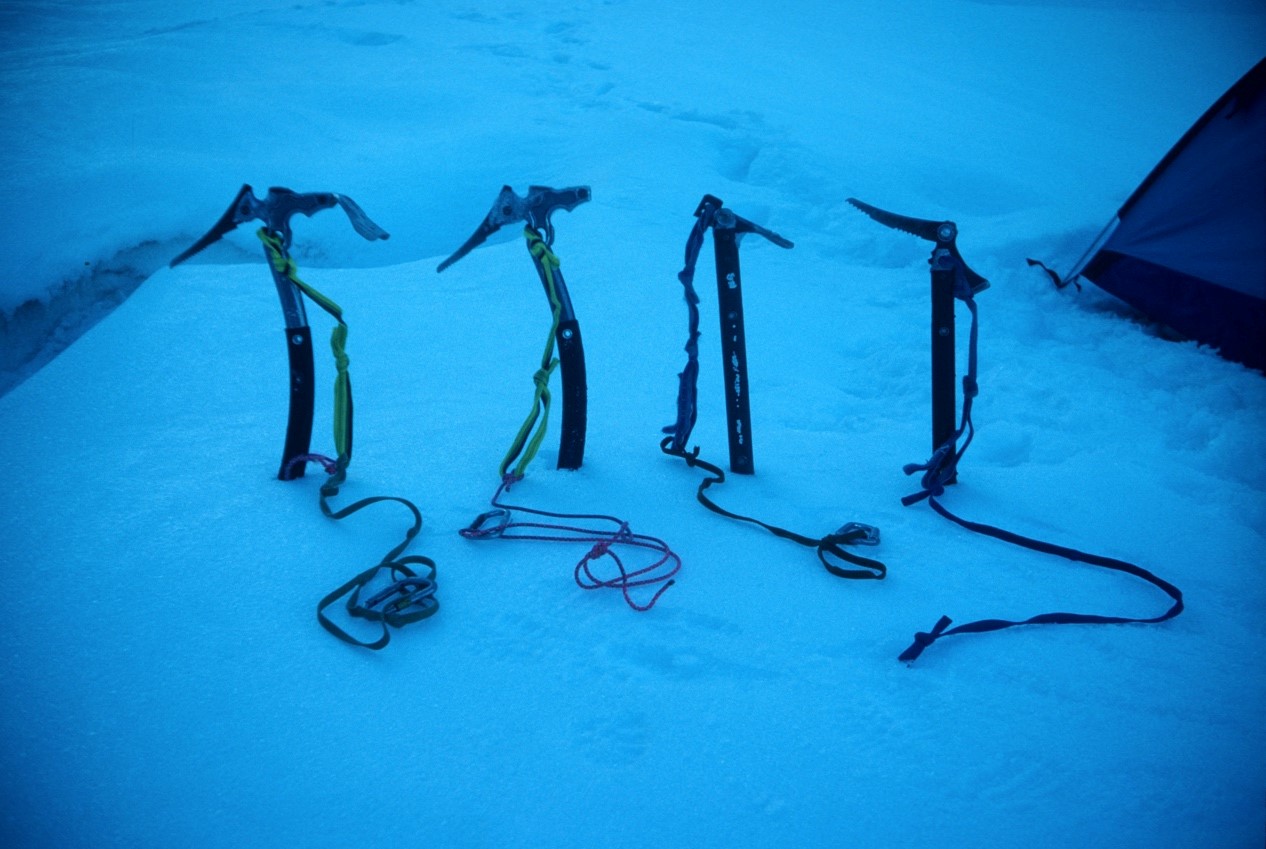 An unexpected problem to cope with on the summit of Cerro Kishtwar. Photo: Mick Fowler