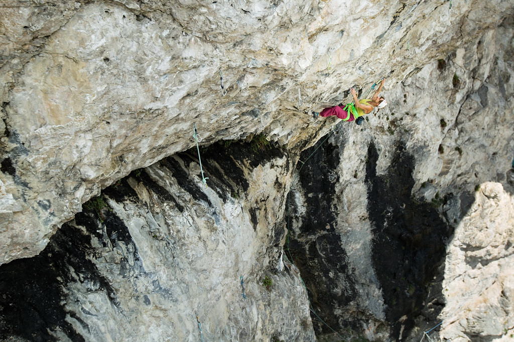 Angy Eiter is climbing the Madame Ching route in Tirol, Austria in August 2020. Photo: RAPHAEL PÖHAM/ASP RED BULL/RED BULL CONTENT POOL