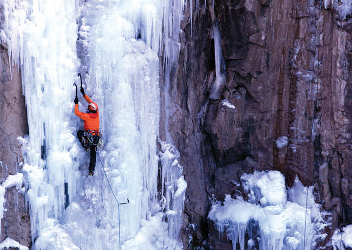 Dizzy Curtain (WI5), Stone Free Area. Photo: Mike Hutton