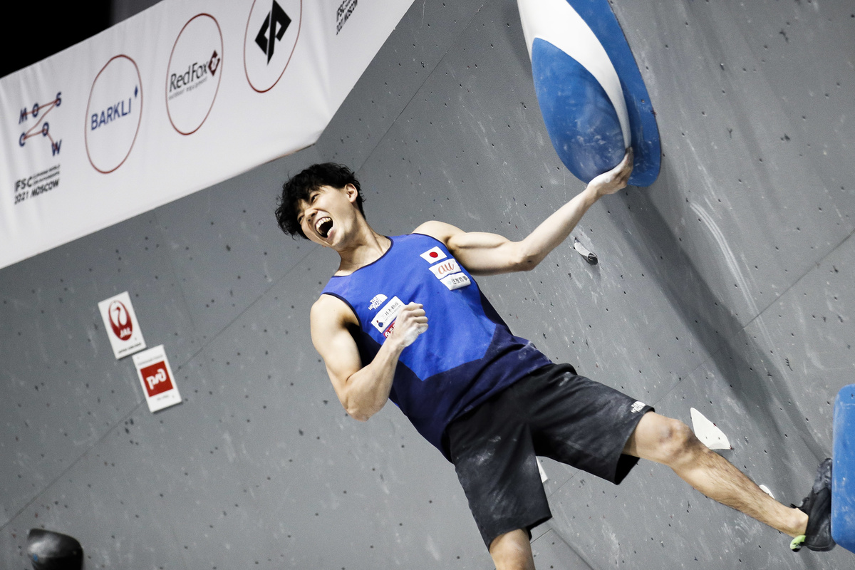 Kokoro Fujii wining the Bouldering World Championship. Photo: Dimitris Tosidis/IFSC